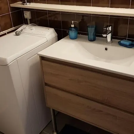 Studio Cabine 4p Proche Mer/piscine/parking Agde