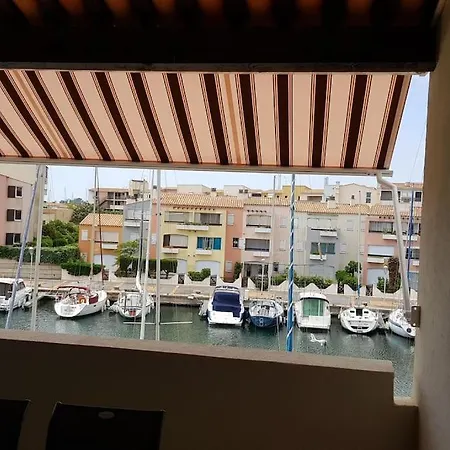 Appartement Studio Cabine 4p Proche Mer/piscine/parking