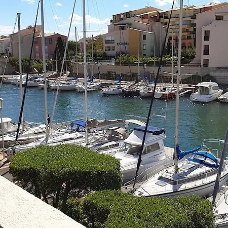 Studio Cabine 4p Proche Mer/piscine/parking * Agde